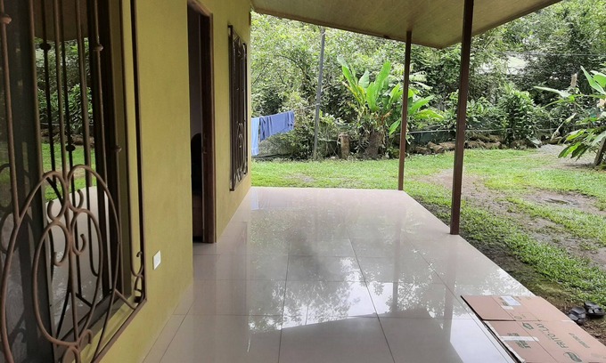 Quepos House | House 30 minutes from Manuel Antonio, quiet place good location