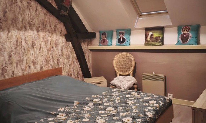 La Nocle-Maulaix Bed & Breakfast | House 40 minutes from Moulins and Le Pal theme park. Small dogs accepted.