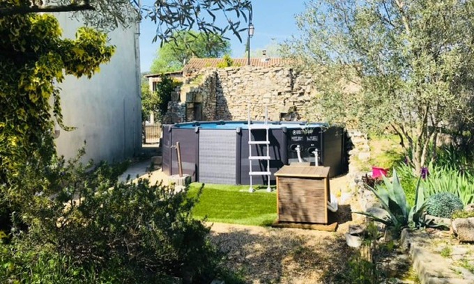 Saint-Clement House | House 7 minutes from Sommières with quiet pool