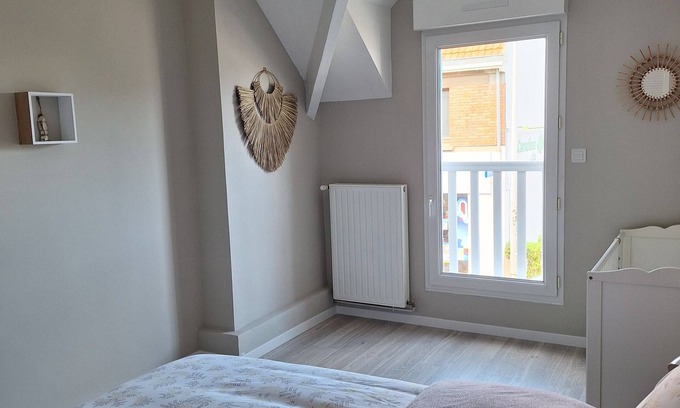 Coquelles House | House 8p, 90m2, Sangatte, any comfort, 5mn with foot of the beach, garage.