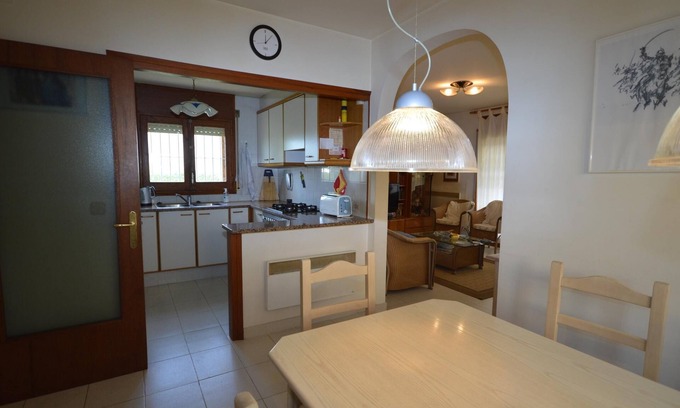 Sant Pere Pescador Ski Chalet | House Amfora 25 - pool, barbecue, wifi, parking. Costa Brava