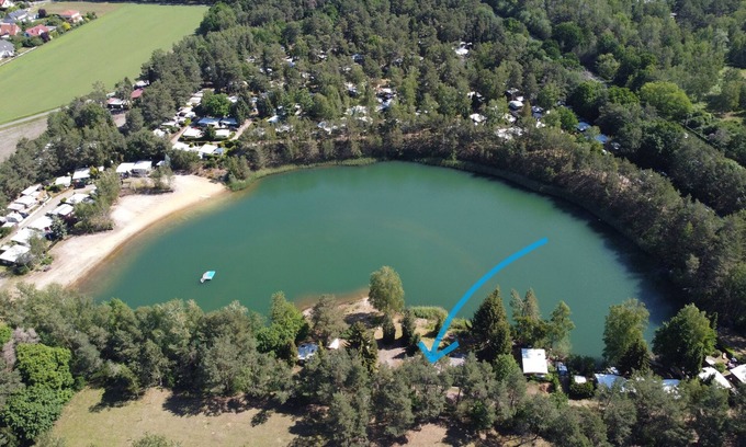 Region Hannover District House | House by the lake