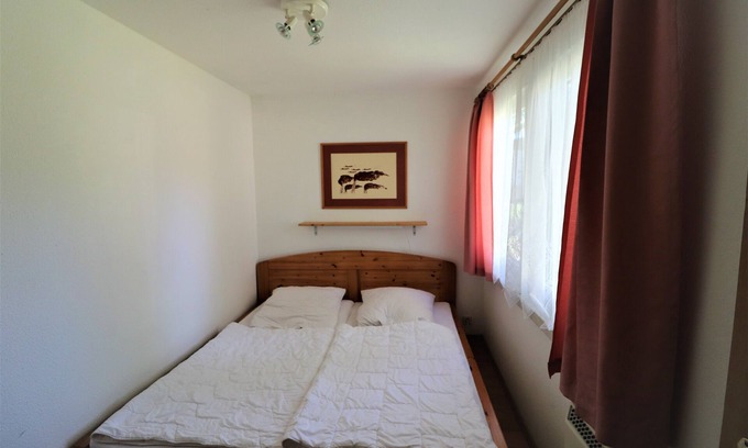 Tanna House | House by the lake - KEK7 -Tanna