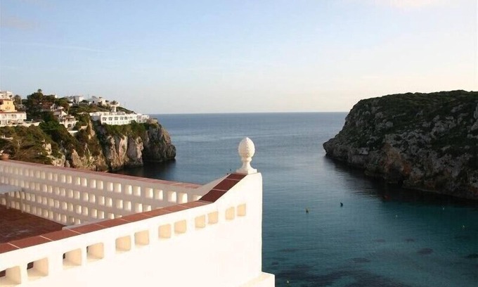 Cala en Porter House | House cliff with terrace in Menorca