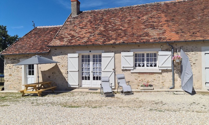 Migne Cottage | House in Berry with Garage and All Inclusive