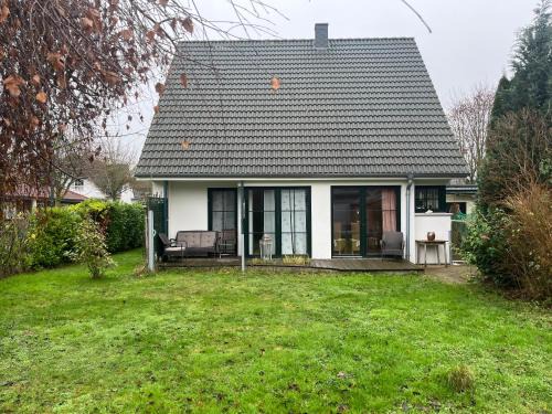 Gartenstadt-Stadtweide House | House in Rostock Gartenstadt