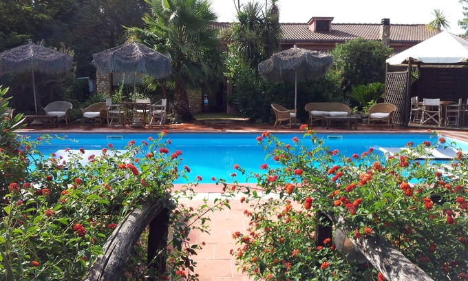 I Piani House | House "Larabella" with shared pool
