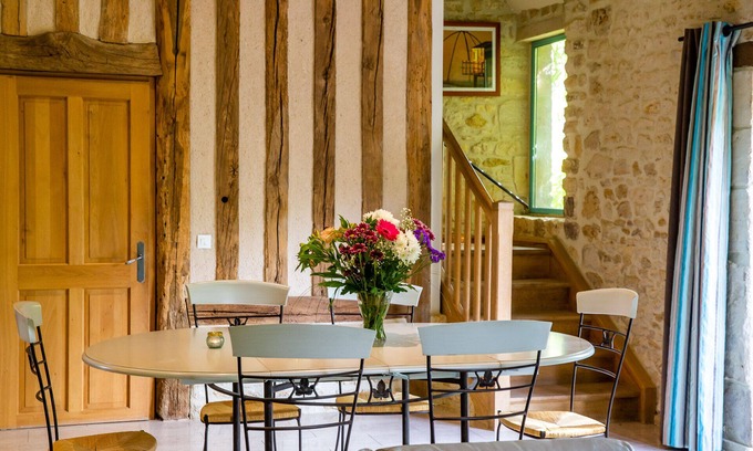 Saint-Wambert-des-Trois-Vallees House | House "Le Pressoir" 3 bedrooms, 6 pers + access to swimming pool and SPA