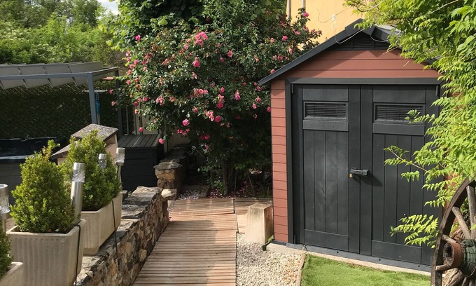Saint-Gervazy Cottage | House 'Les Colibris 3 - Spa - 6 People' with Private Terrace, Wi-Fi and Air Conditioning