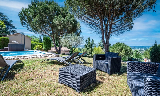 Monbazillac House | House Monbazillac, exceptional view with swimming pool 2 - 4 persons
