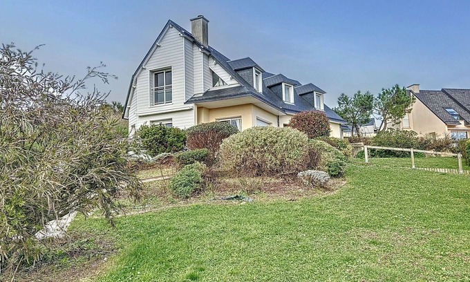 Saint-Pair-sur-Mer House | House near beach, 8 pers, 3 bdr, garden, Wi-Fi, AC