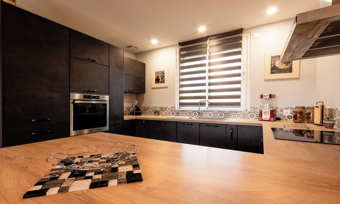 Villemandeur House | 🌟House near downtown, shopping area, in a quiet location🌟
