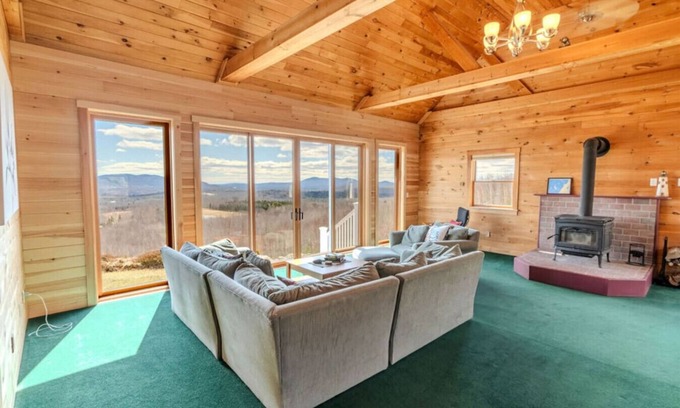 Lincolnville House | House of Clouds - Space for the Entire Family!