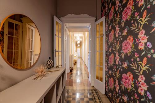 Washington Bed & Breakfast | House of Frames