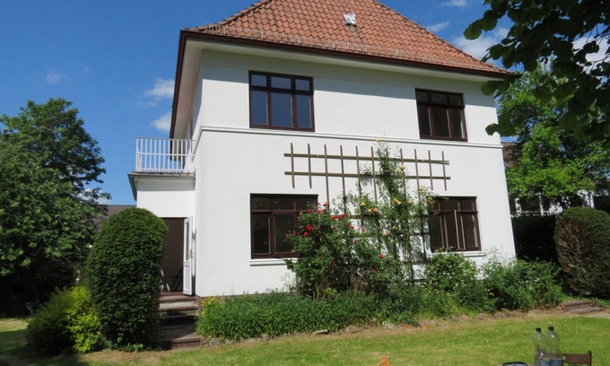 Burglesum House | House of Living Styles, (little journey through time 1930-2015)