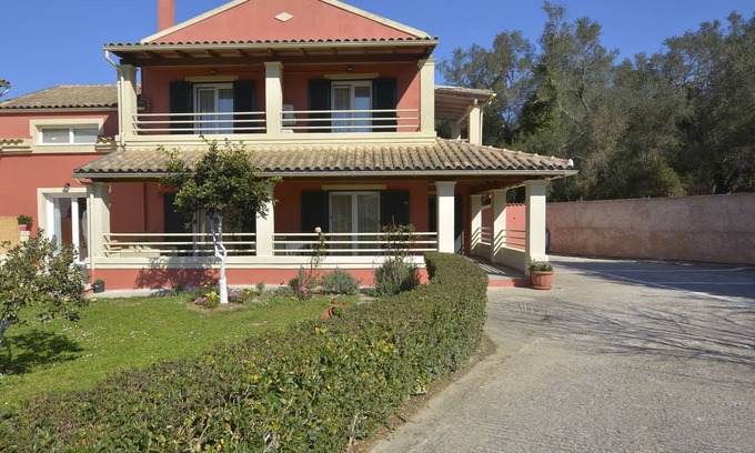 Corfu House | House of Margaritas Agios Prokopios Corfu