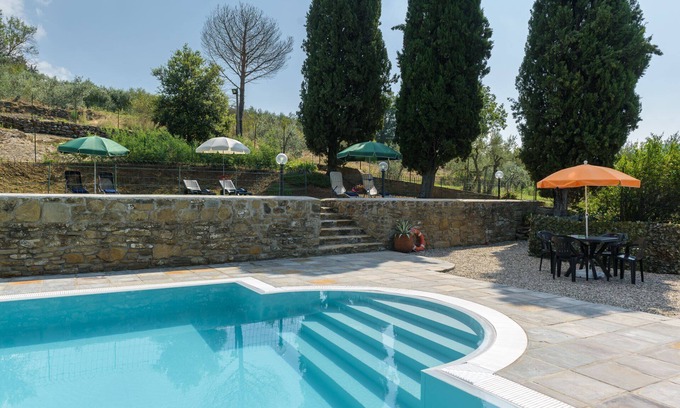 Cortona Villa | House only 4 km from Cortona, sleeps 12. Private pool, AC, Wi-Fi and small gym