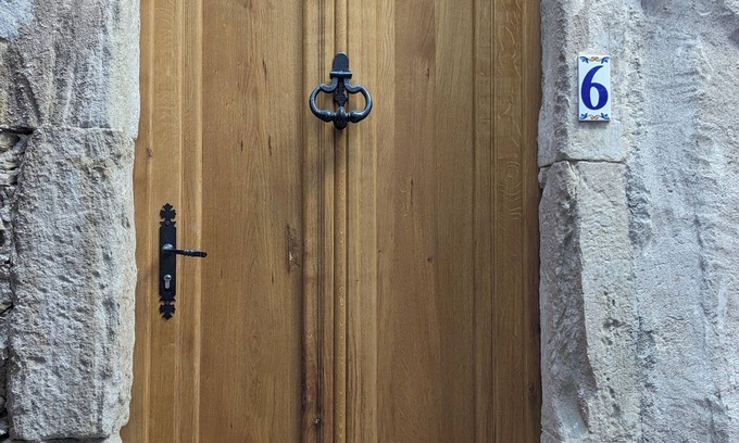 St Gervais sur Mare House | House sleeps 2 to 6 in a pretty medieval village