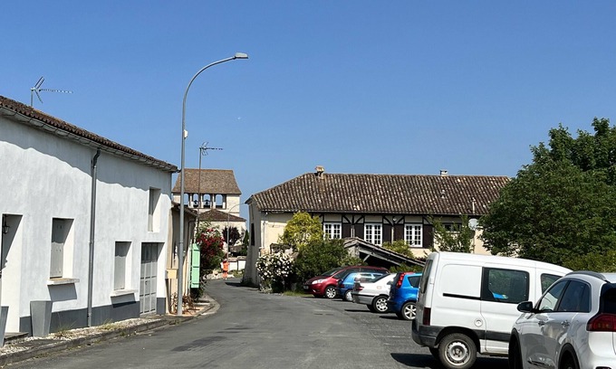 Le Cler House | House sleeps 6 near VILLEREAL