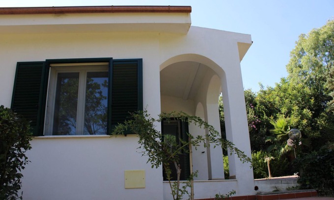 Sassari House | House surrounded by greenery just a few minutes drive from the most beautiful beaches of Alghero