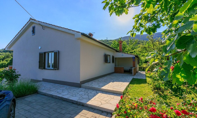 Sveta Jelena House | House Vicky (81391-K1) - Sv.Jelena