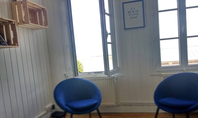 Moyenneville House | House with bay view in the heart of the city