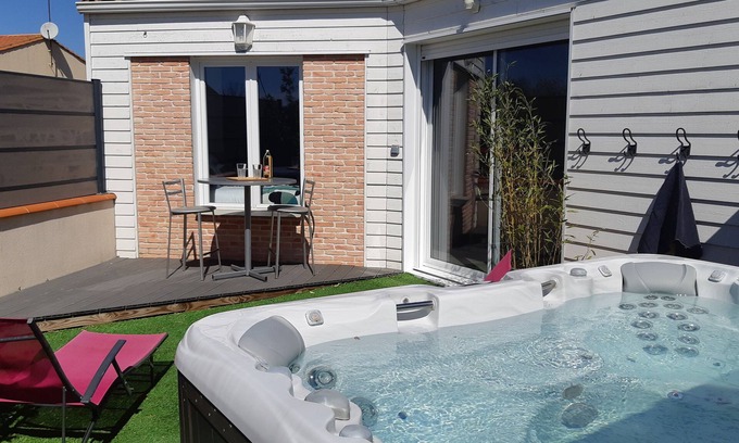 Saint-Prouant House | House with jacuzzi near Puy du Fou