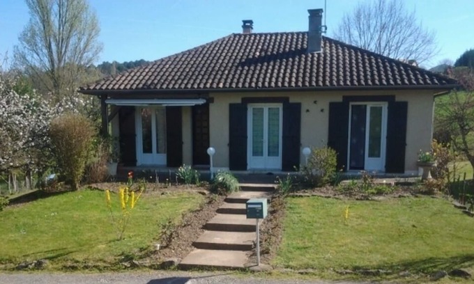 Blis-et-Born House | House with large garden located in the countryside in the Périgord