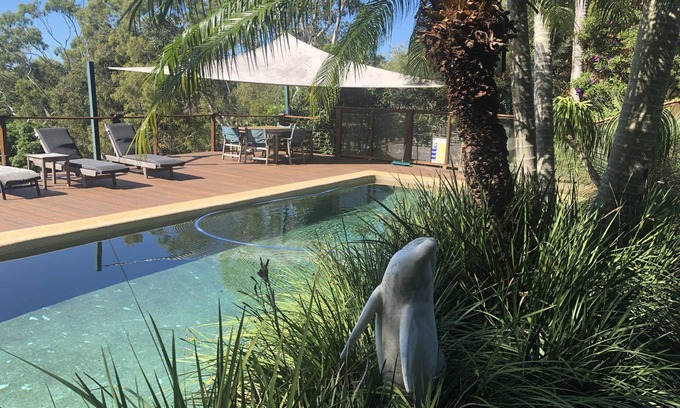 Ewingsdale House | House with large saltwater pool fabulous views firepit on acreage close to Byron