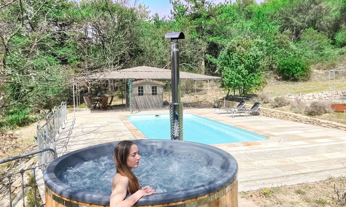 Mollans-sur-Ouveze House | House with private swimming pool and jacuzzi at the foot of Ventoux