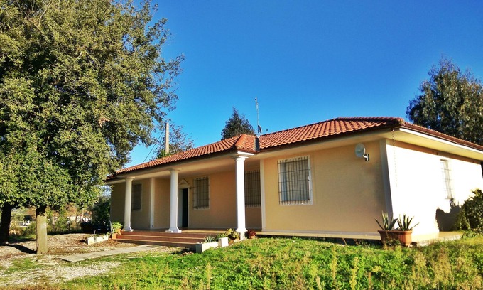 Puntone House | HOUSE WITH PARK AT 1 KM FROM THE SEA, 4 ROOMS AND 2 BATHROOMS