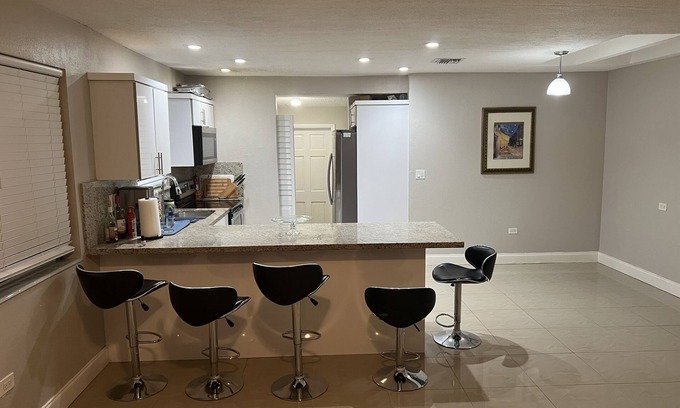 Miramar House | House with pool 15 minutes from the beach!