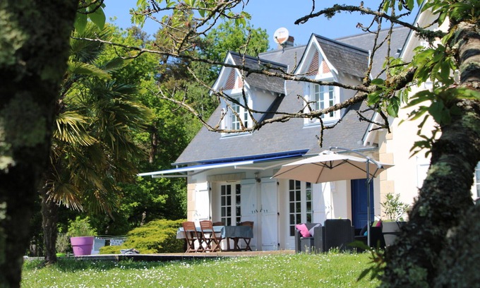 Cour-Cheverny House | House with pool in the heart of the Castles of the Loire