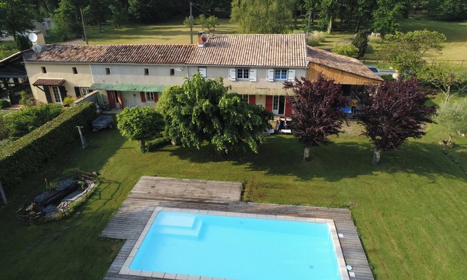 Le Fleix House | House with private pool, fenced and large garden near BERGERAC