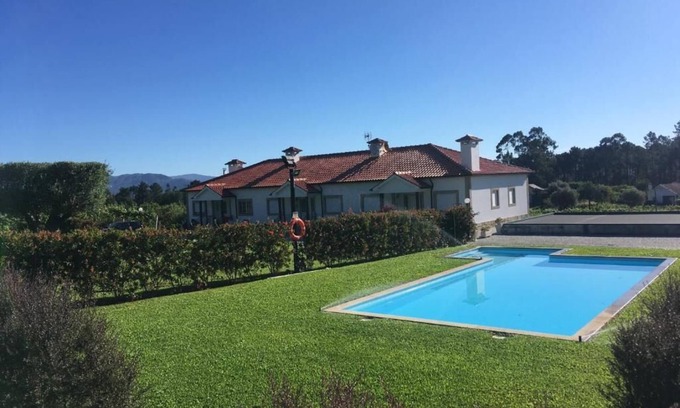 Ponte de Lima House | House with saltwater pool in Ponte de Lima
