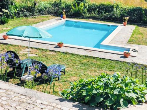 Meada House | House with Shared Pool in Águeda, Mountain View