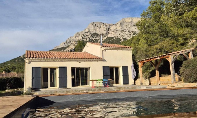 Puyloubier House | House with swimming pool at the foot of the Montagne Sainte Victoire
