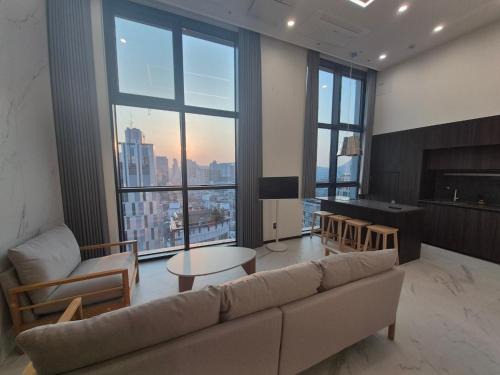 Eulji-ro Apartment | House with the best view new building, in the heart of Seoul, Dongdaemun History & Culture Park Station