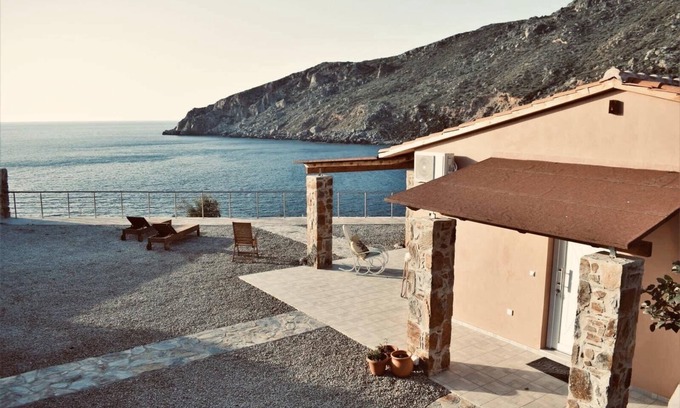 Livadia House | House with wonderful sea and mountain view