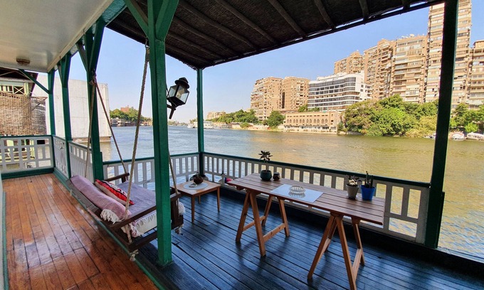 Gezira Apartment | Houseboat65 - Historic Home on the Nile - Zamalek, Central Cairo