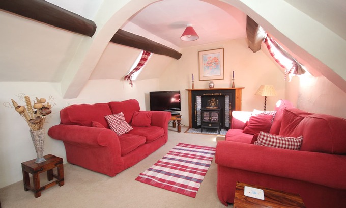 Nether Stowey House | Housekeepers, sleeps 4/5, characterful, beamed property near the Quantock Hills.