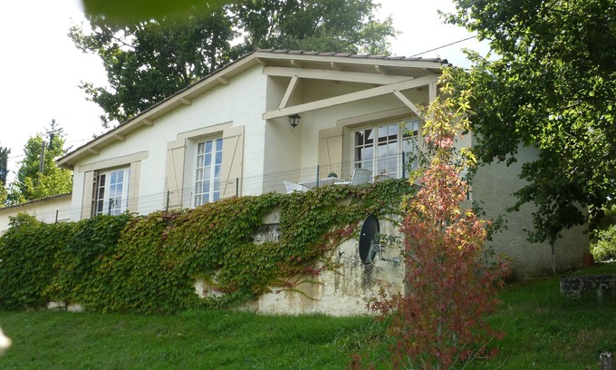 Le Buisson-de-Cadouin House | Houses with stunning views - Swimming pool - Terraces