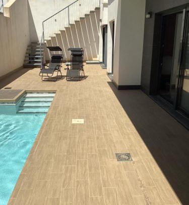 Orihuela Costa Ski Chalet | HouseSleeps6-Pool-Beach-Garden-Solarium-PetOK