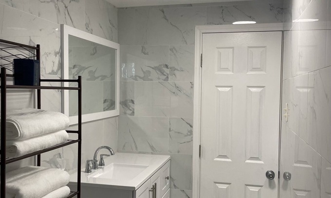 Southeast Houston Apartment | Houston’s Blue Casita