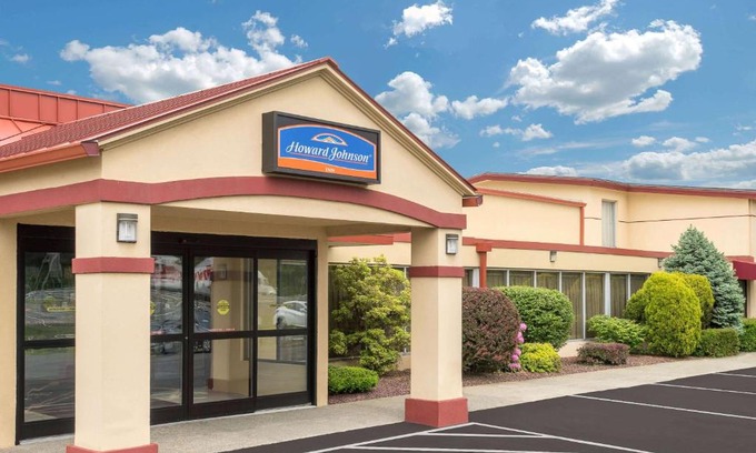 Saugerties Hotel | Howard Johnson by Wyndham Saugerties