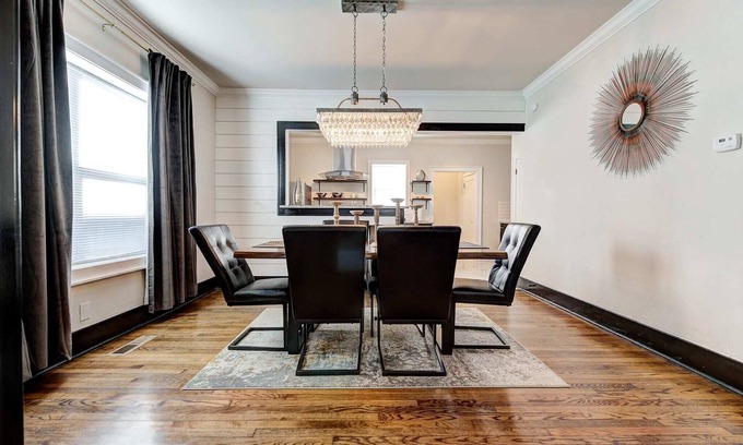 Lincoln Terrace House | Howes Capitol–3 in 1-near OU Med, Bricktown, Arena