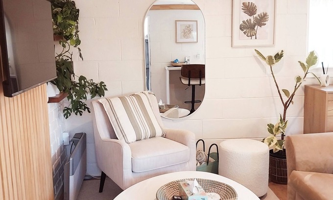 Howick Apartment | Howick Hideawayn 1 bedroom self contained studio,nclose to Howick Village.