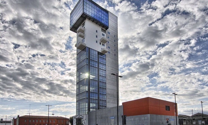 Mestre Apartment | Htm Tower - 1604 Unique Loft Con Terrazza by Halldis