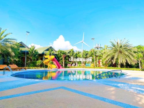 Ban Phe Resort | Huan Soontaree