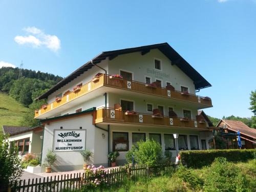Trattenbach House | Hubertushof